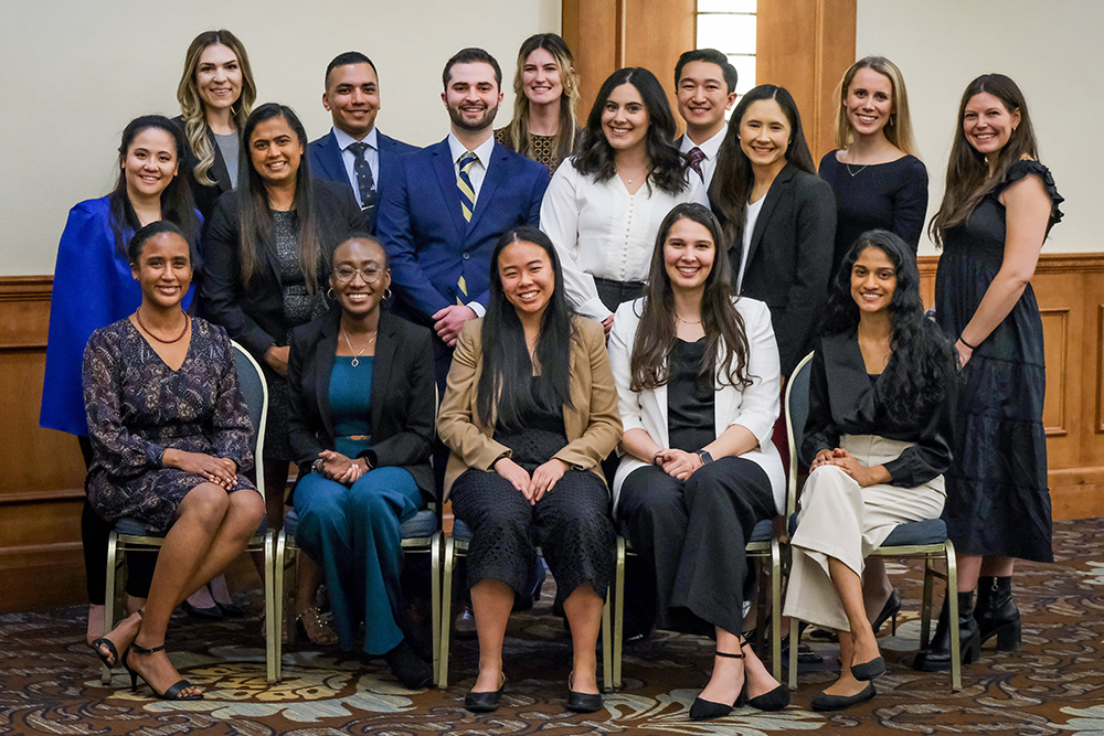 Sixteen OUWB Medical Students Inducted Into Gold Humanism Honor Society